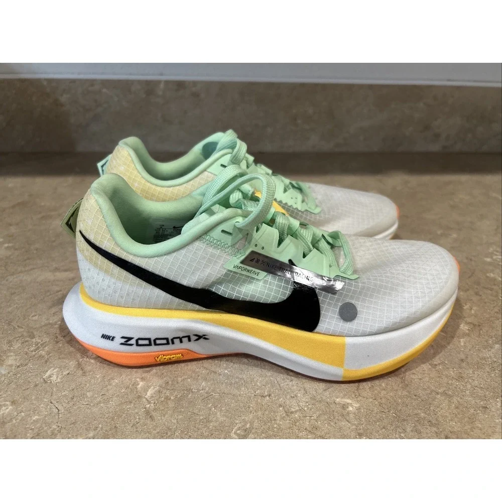 NEW Nike ZoomX Ultrafly Trail Racing Shoe - Vibram Flyplate Women 6 - DZ0489-102
